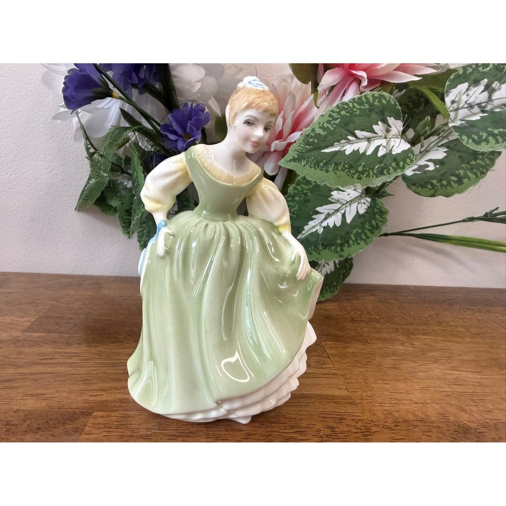 Royal Doulton Fair Maiden Figurine HN 2211 Vintage MCM Decor Retro Gift